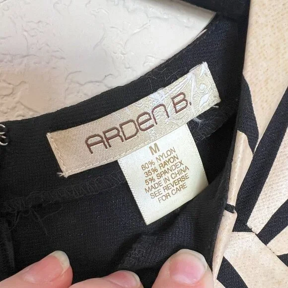 Arden B. Sleeveless Damask Sheath Dress size Medium - Picture 4 of 7